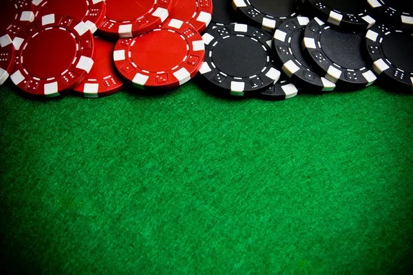 jpyuk77 Hot Pot table lobby showing multiple active games and player counts
